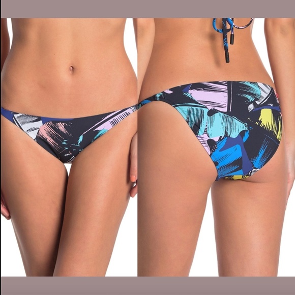 Red Carter Other - NEW $58 Red Carter Leaf Print Bikini Bottoms Small